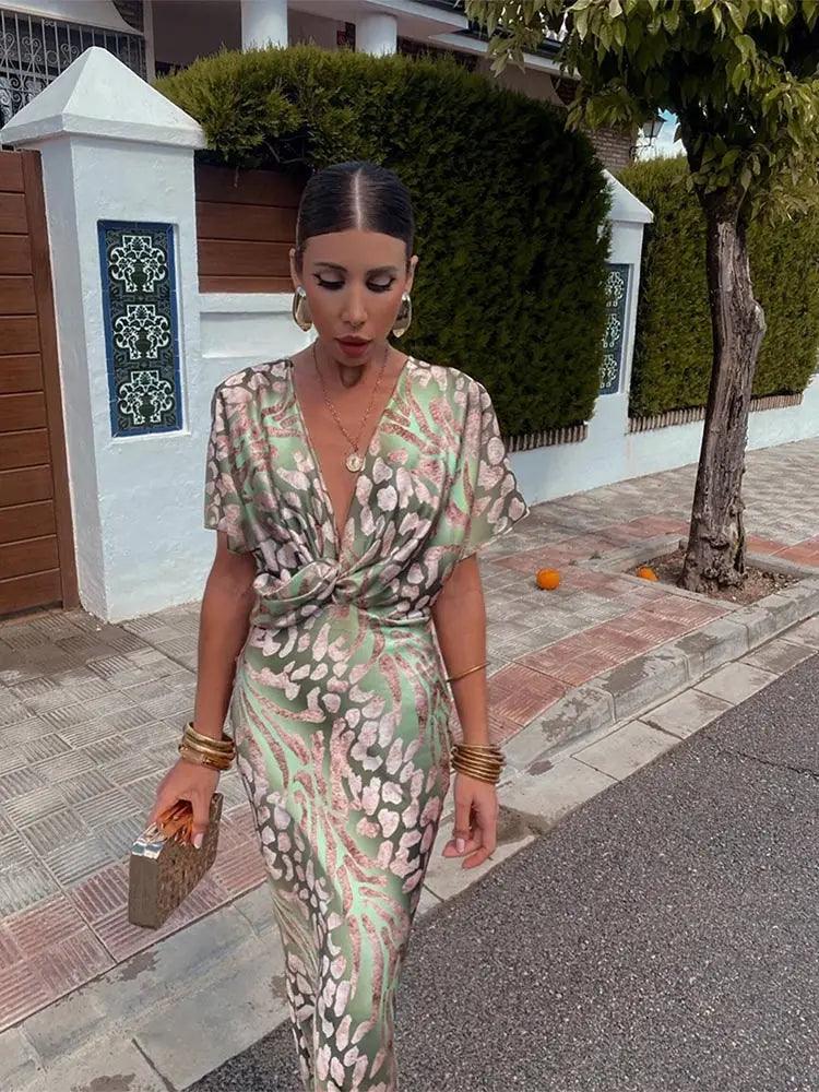 Constança | Vestido Floral con Fruncido y Escote en V