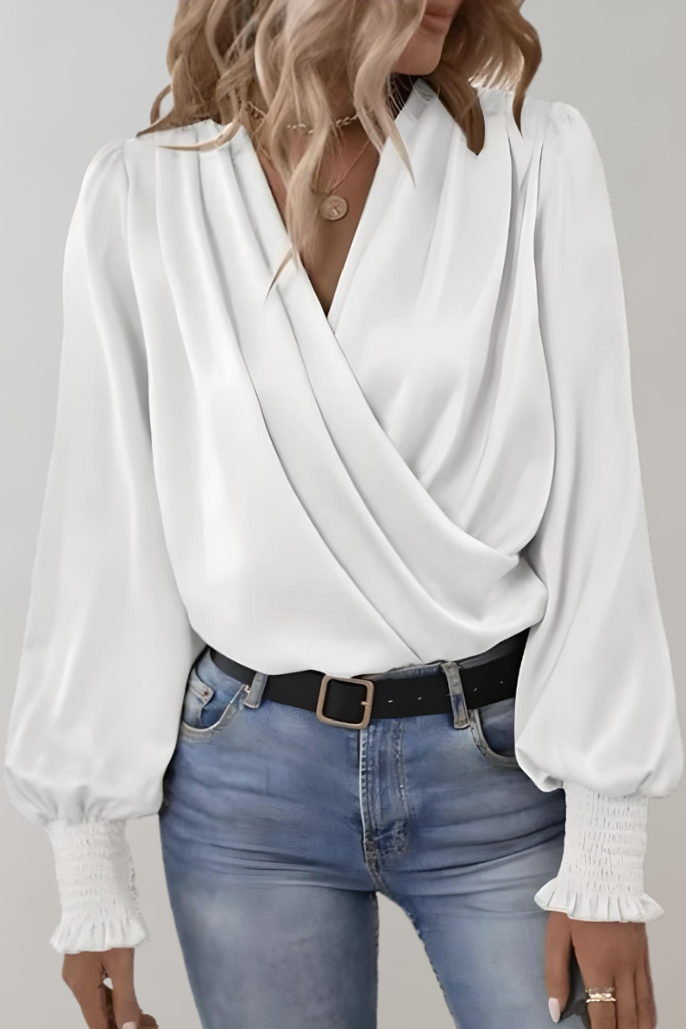 Quinn | Blusa Elegante de Manga Larga con Escote en V