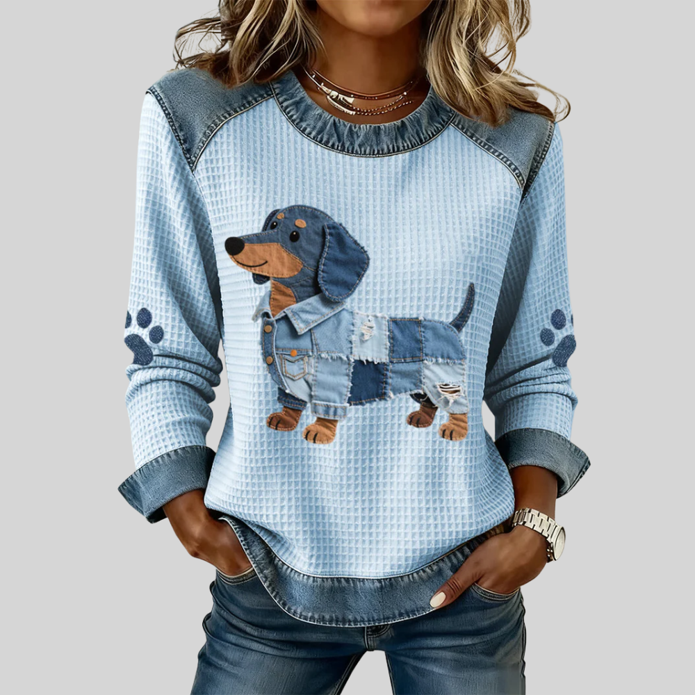 Nuria - Perro salchicha encantador con patchwork denim